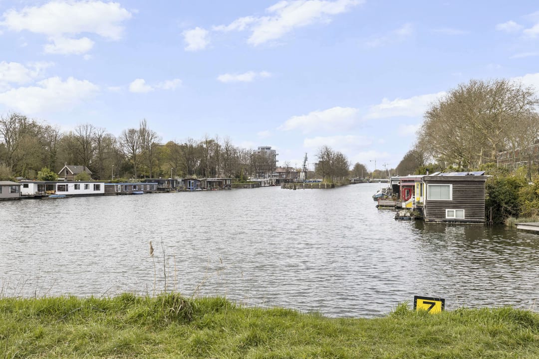 Photo 46 of Bankaplein 18