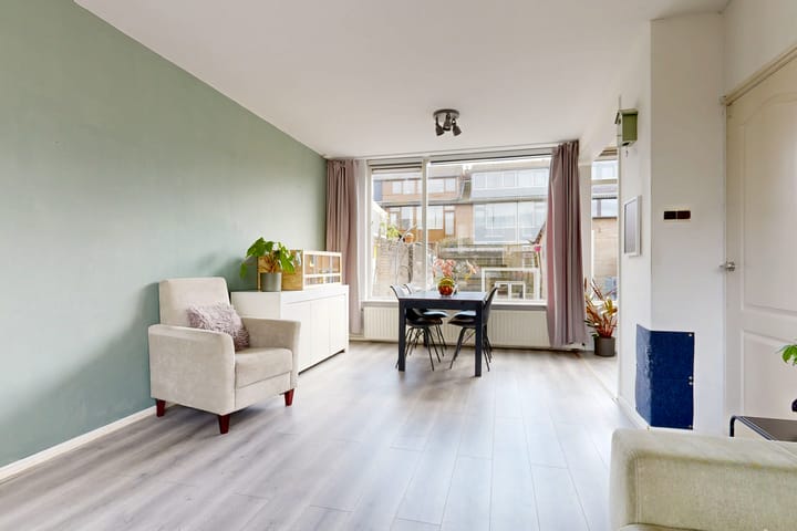 Photo 4 of van Wassenaerstraat 29