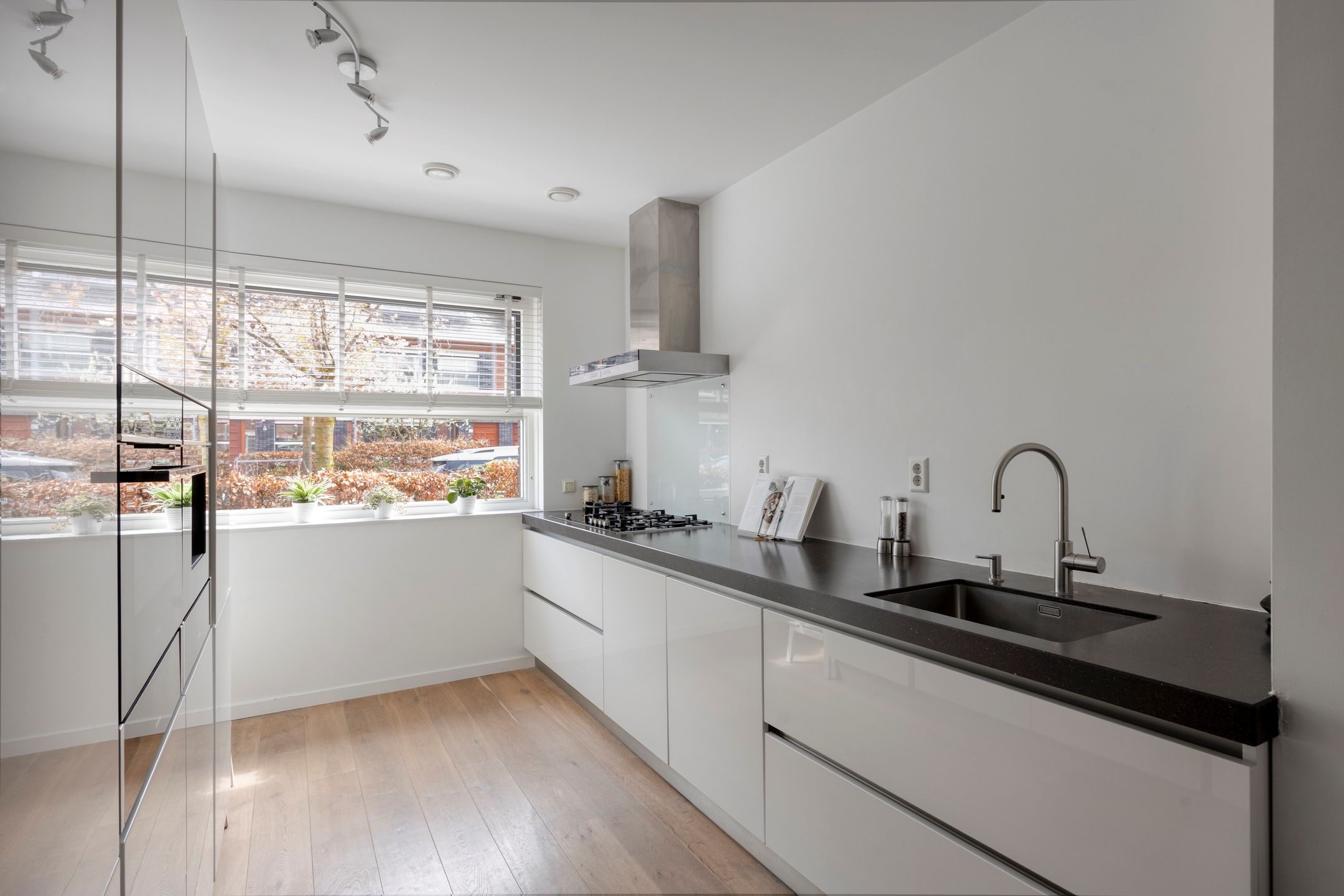 Foto 21 van Hoofpolderstraat 9