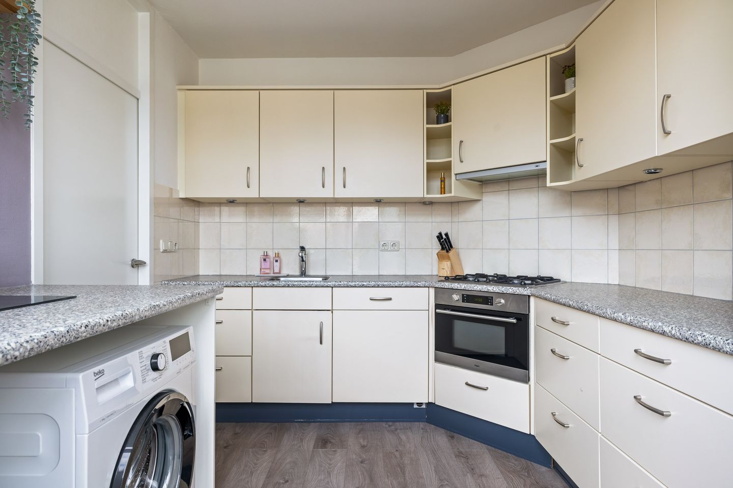 Foto 20 van De Nova Cura 131