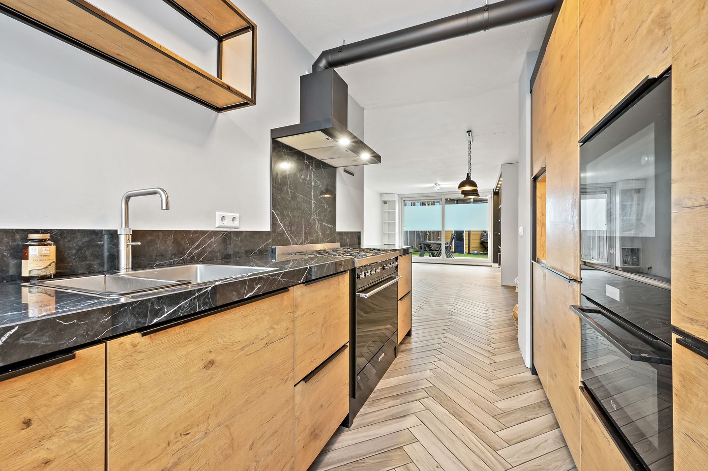 Foto 19 van J. Boezerstraat 25