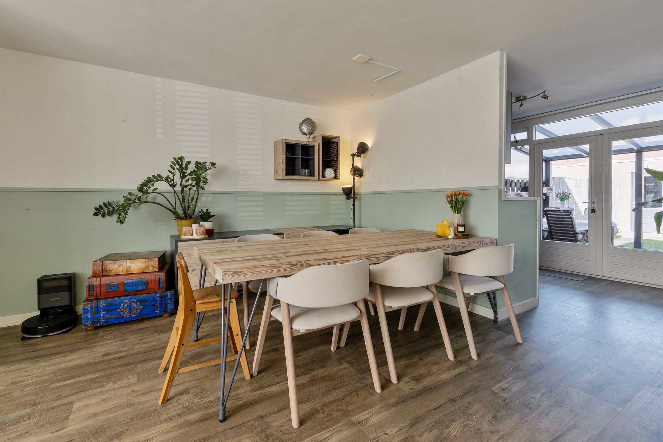 Foto 9 van Gelaarsde Kat 34