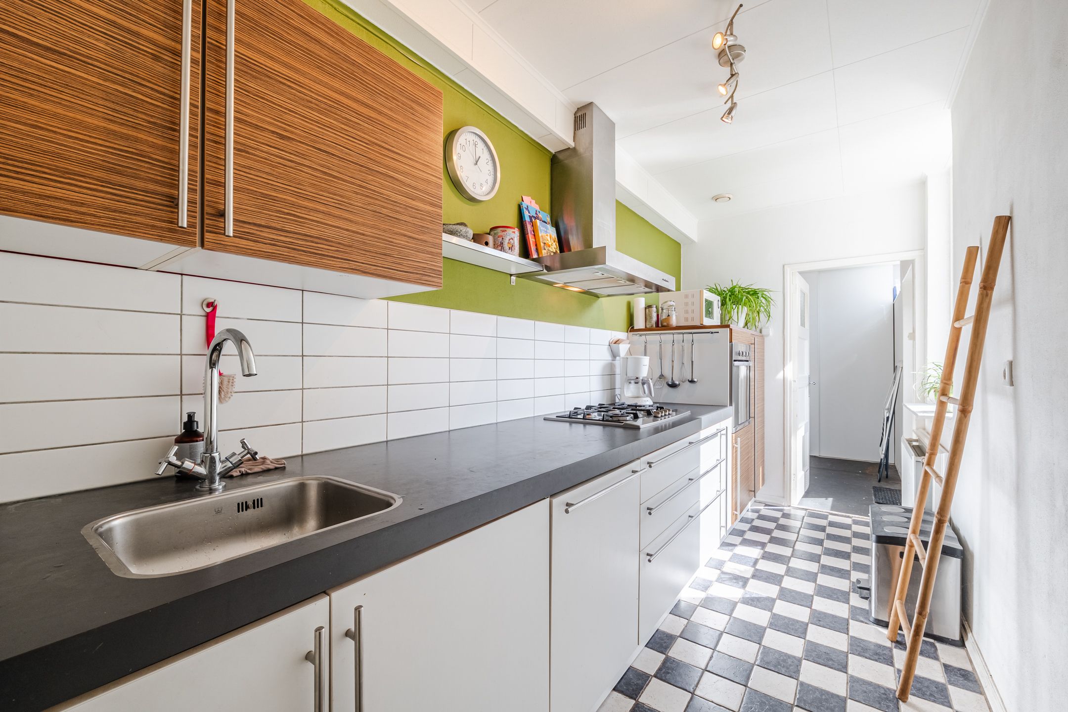 Foto 9 van Jan van Galenstraat 20