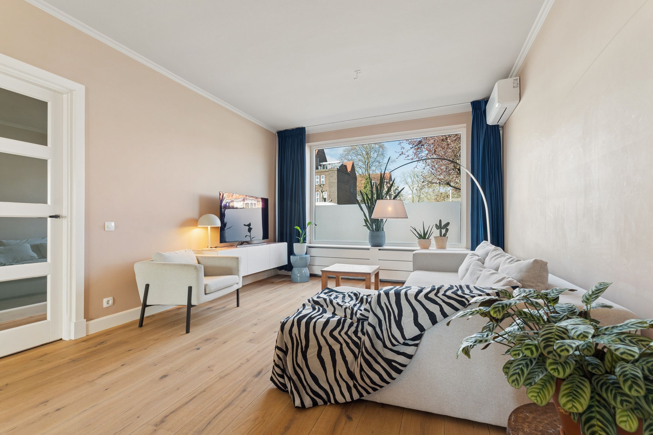 Photo 12 of Graafseweg 261