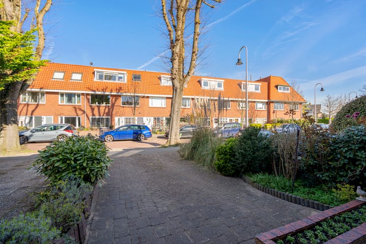 Photo 2 of Koninginneweg 18