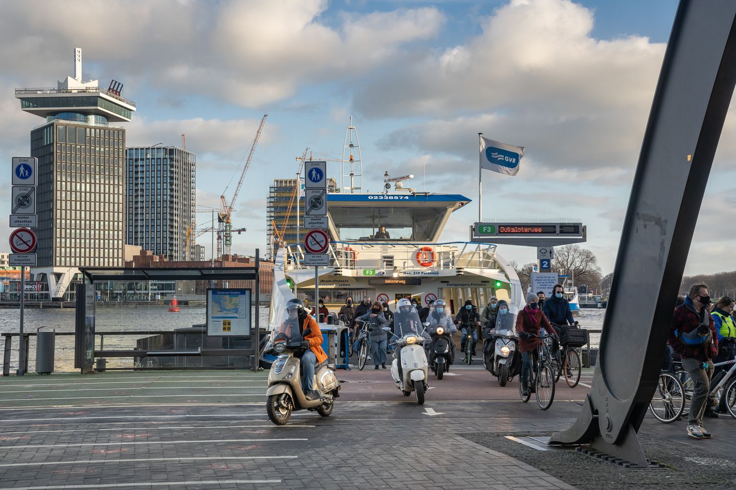 Foto 35 van Badhuiskade 321