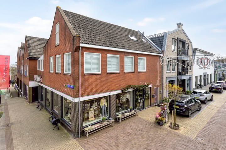 Photo 4 of Hoofdstraat 17-A