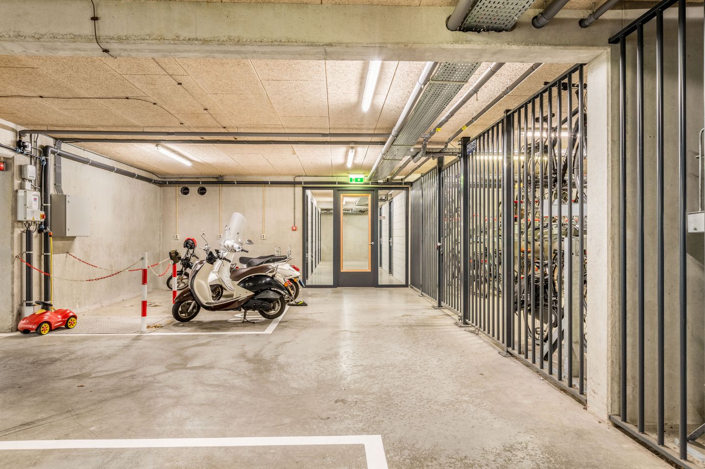 Foto 20 van Pieter van Musschenbroekstraat 201