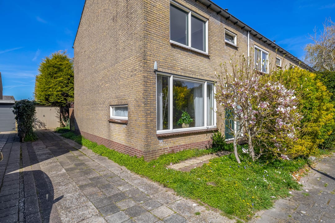 Foto 7 van Brederodestraat 26