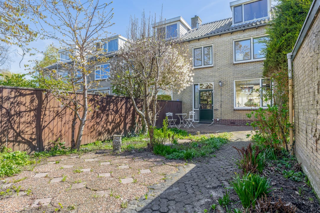 Foto 38 van Brederodestraat 26