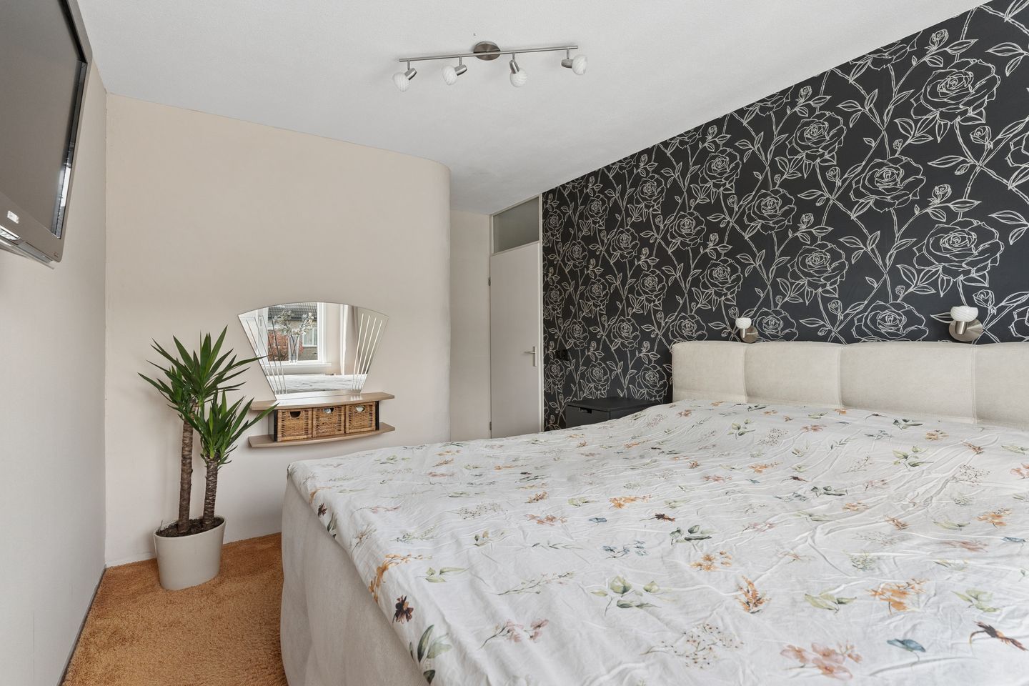 Foto 19 van Nat King Colestraat 23