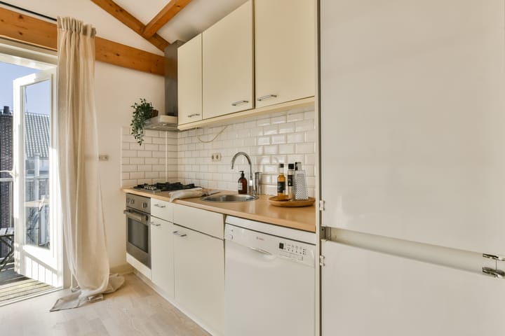 Photo 5 of Pieter Jacobszstraat 28