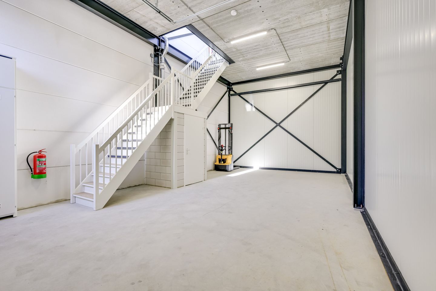 View photo 4 of Archimedesbaan 6-17