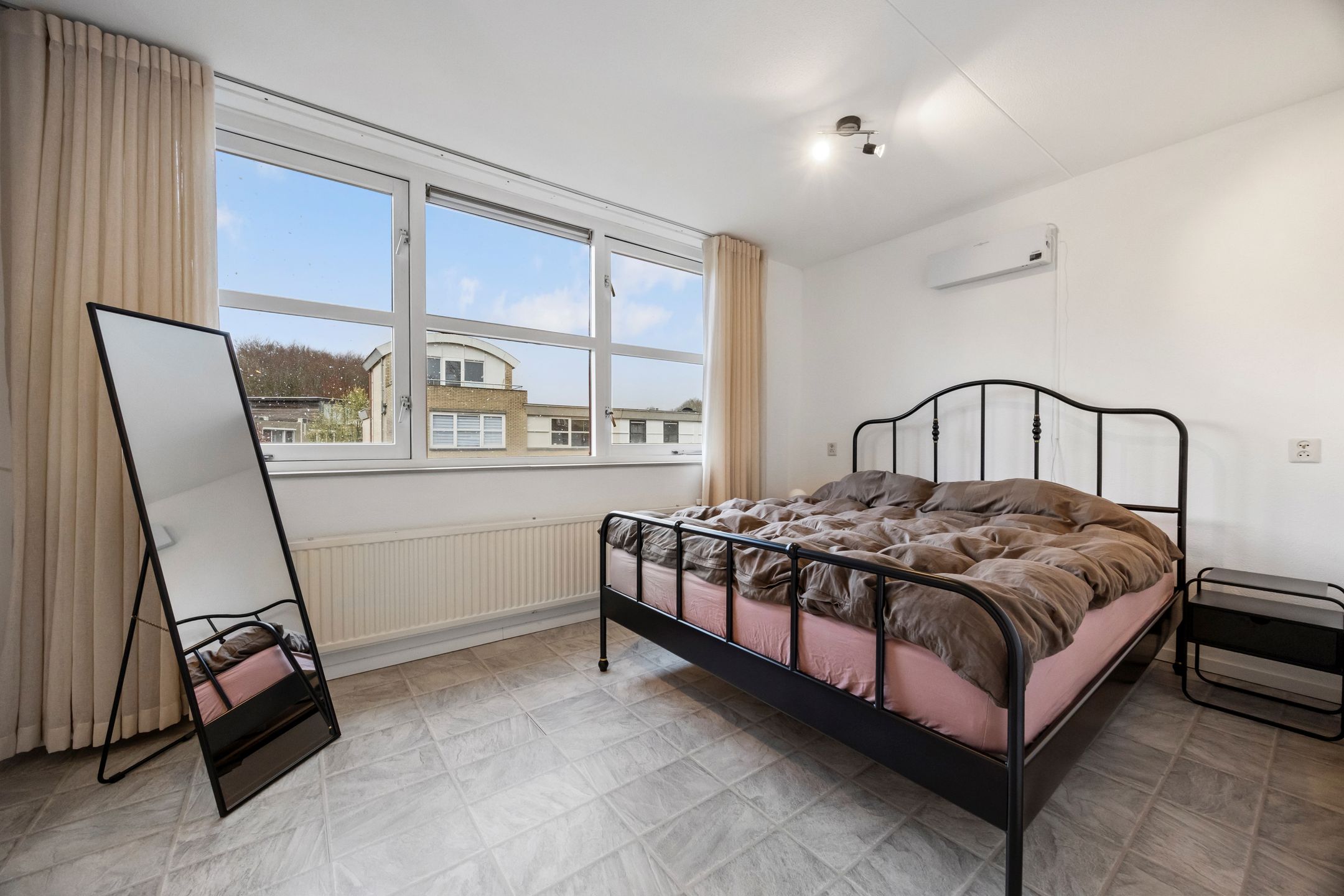 Foto 27 van Mr. Gerbrandypark 36