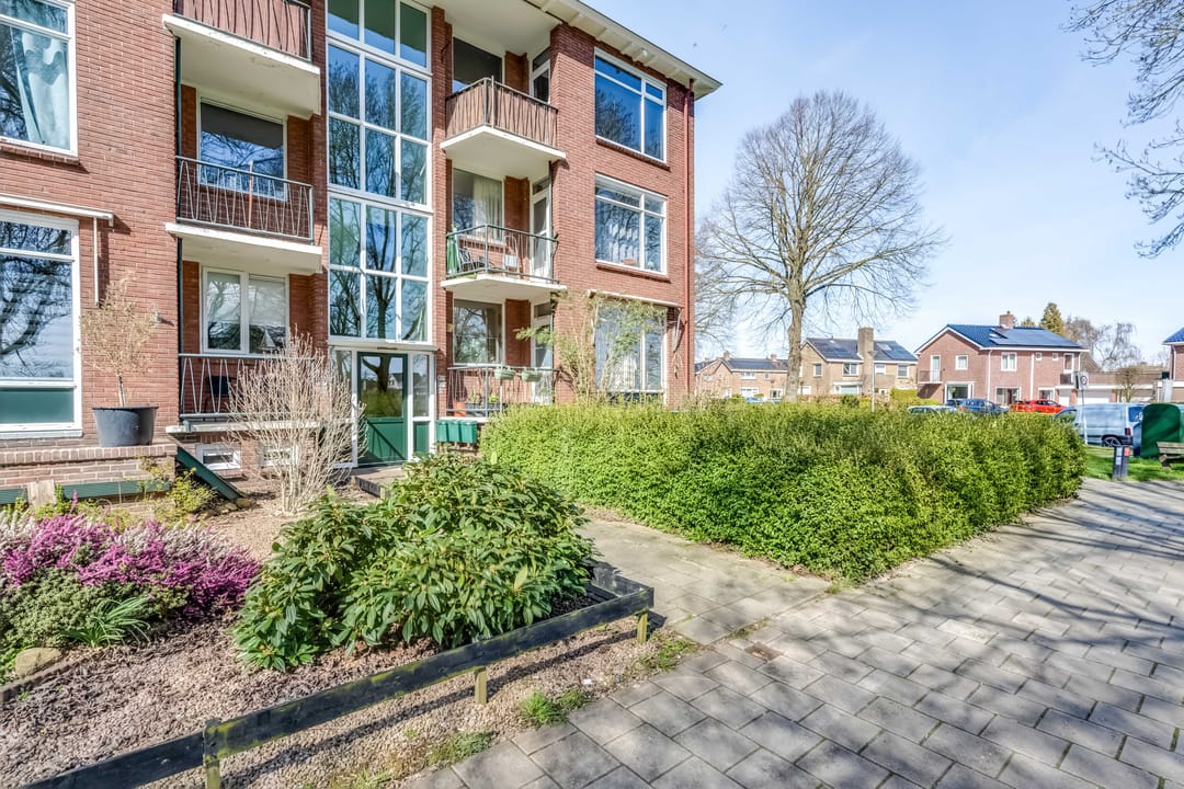 Foto 11 van Rijksweg 83-B