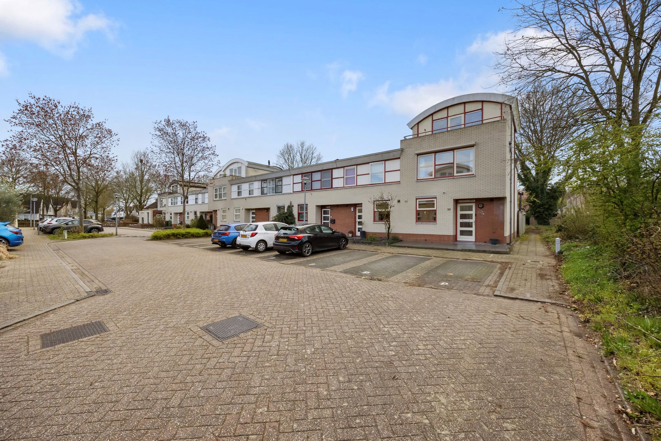 Foto 45 van Mr. Gerbrandypark 36