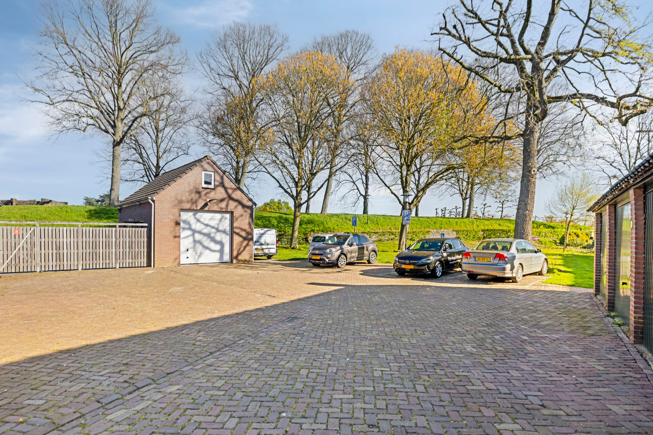 Foto 24 van Godsplein 4-E