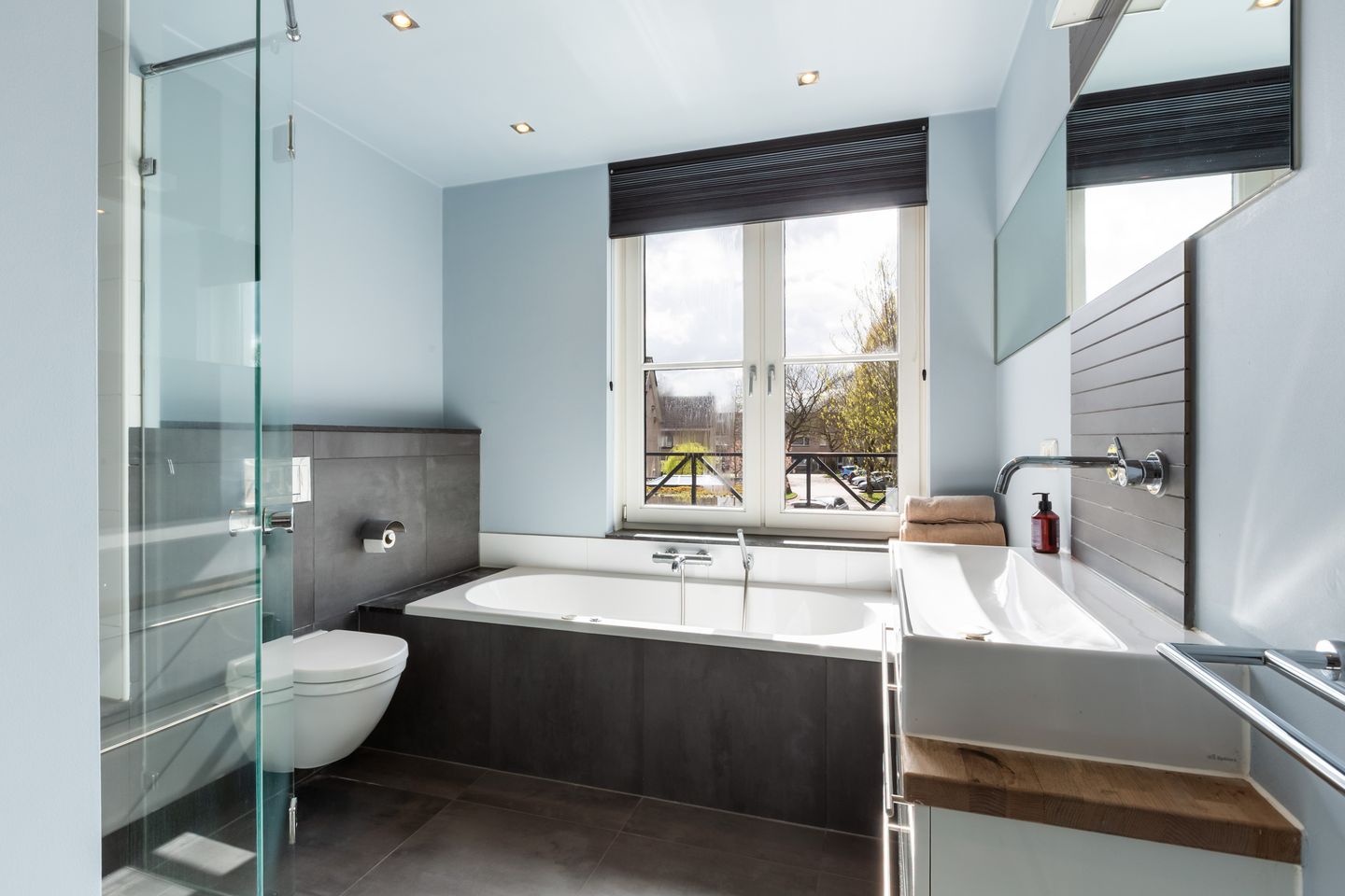 Foto 4 van Gelderse Roos 109