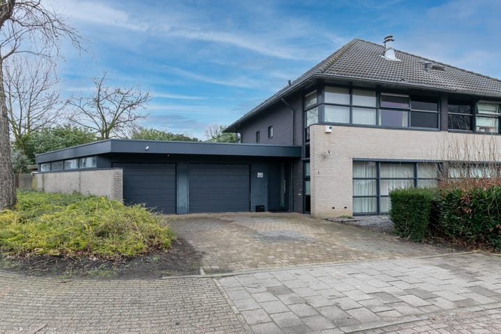 Photo 5 of Makkumplein 1