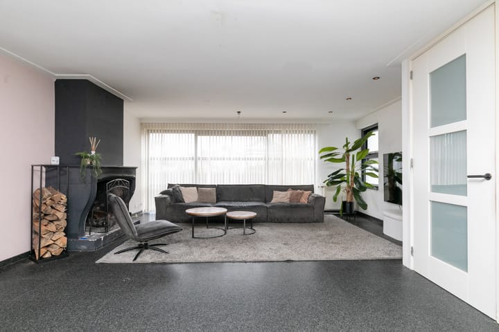 Photo 2 of Makkumplein 1