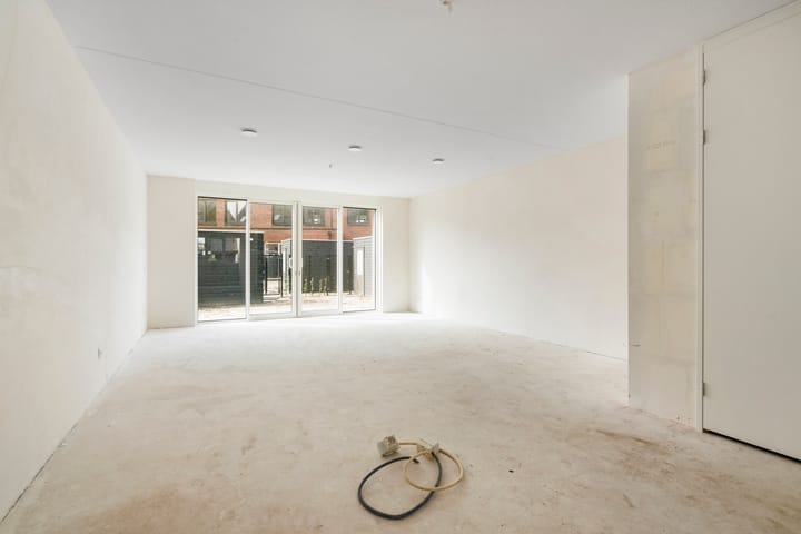 Photo 2 of Zeemanlaan 34-D