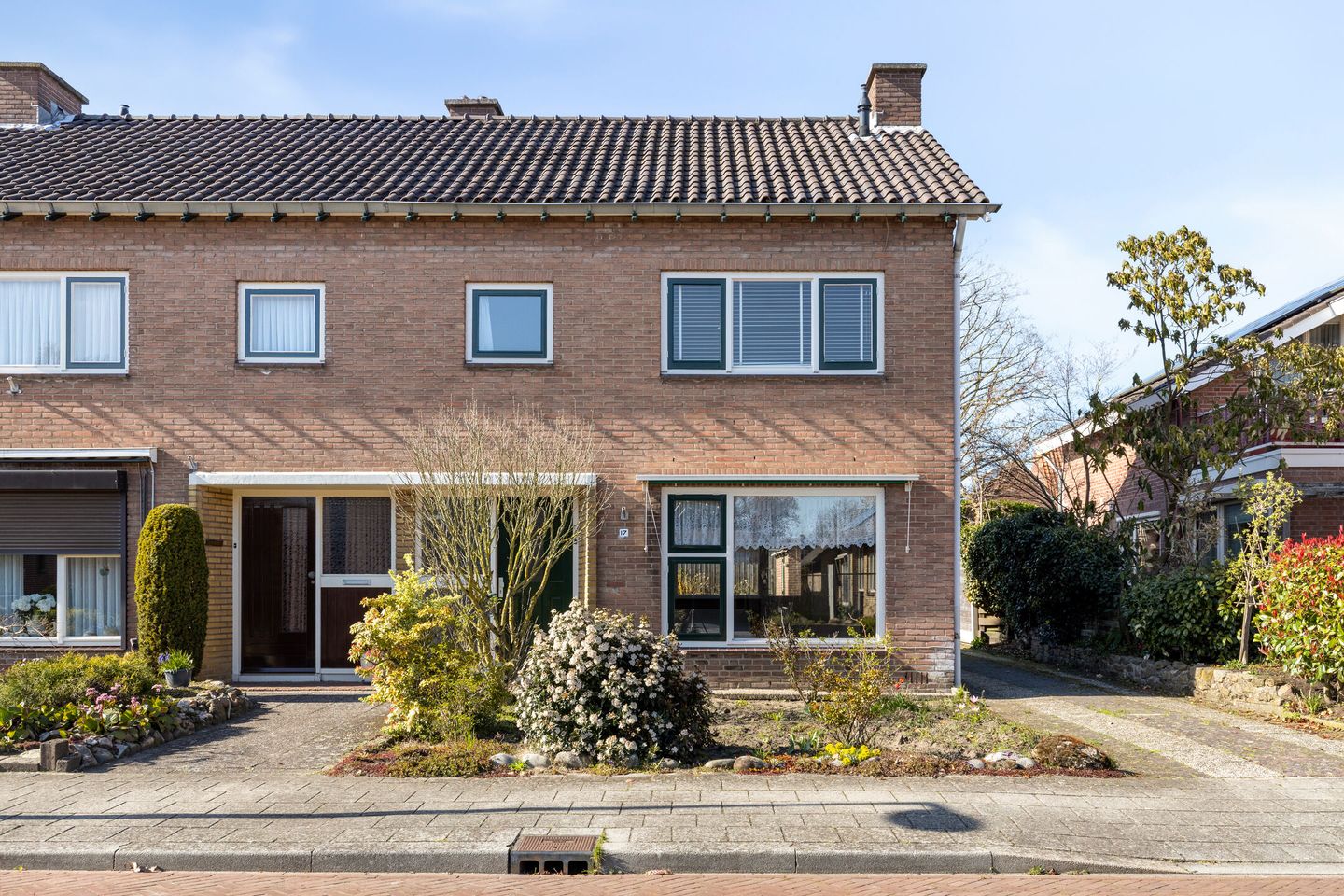 Photo 35 of Johannes Vermeerstraat 17