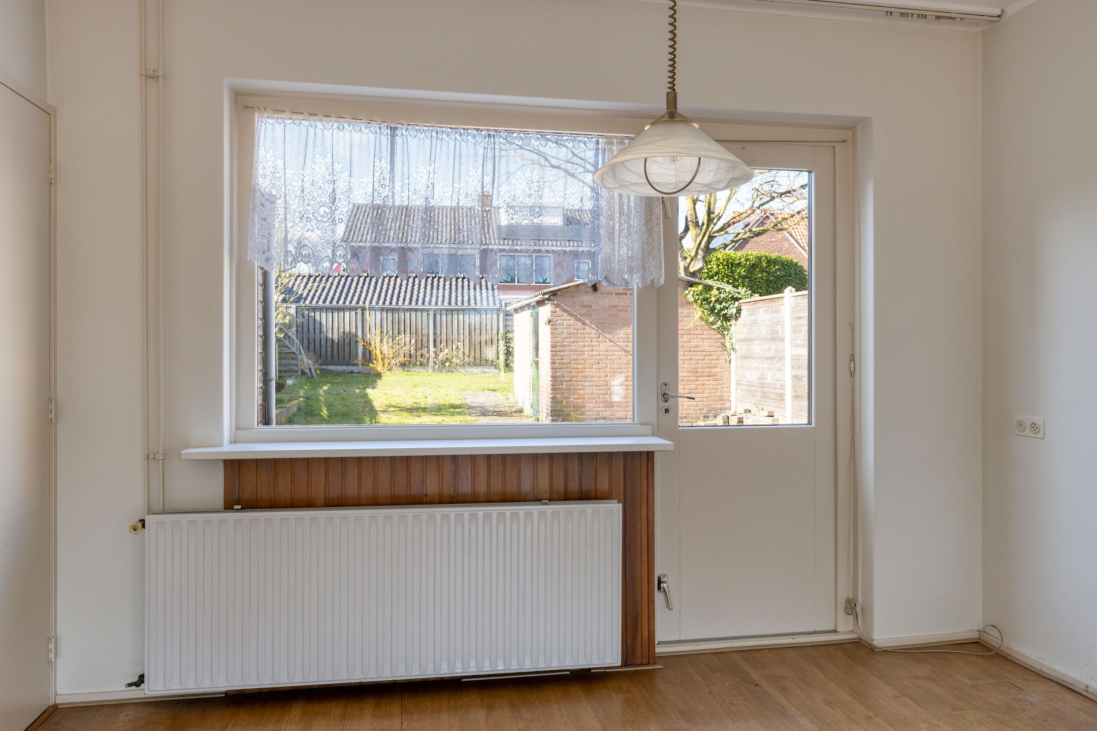 Photo 15 of Johannes Vermeerstraat 17