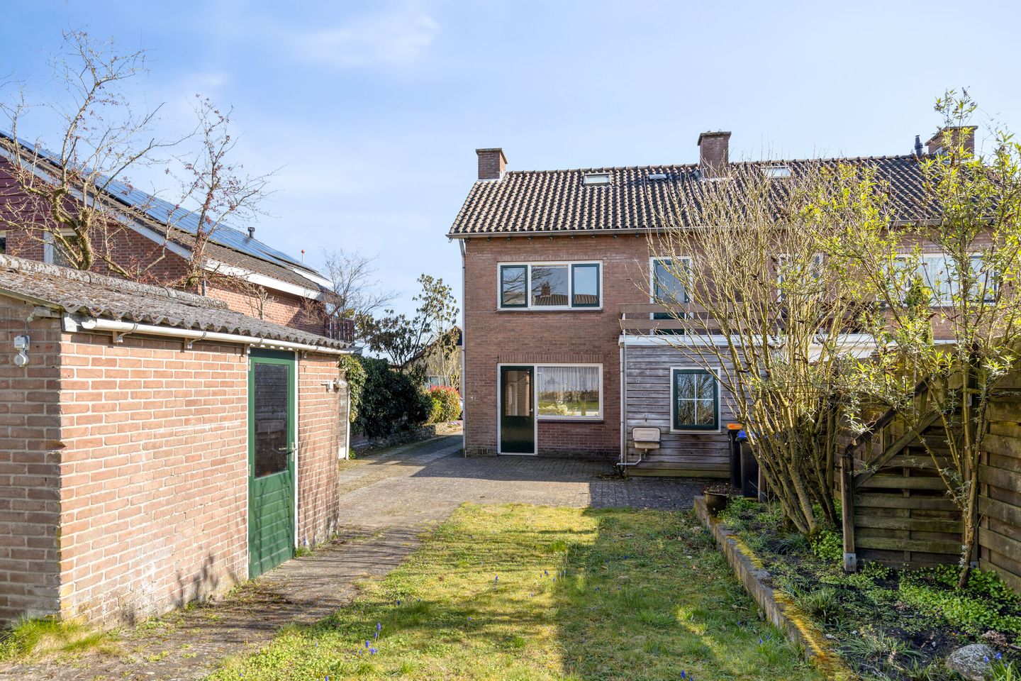 Photo 4 of Johannes Vermeerstraat 17