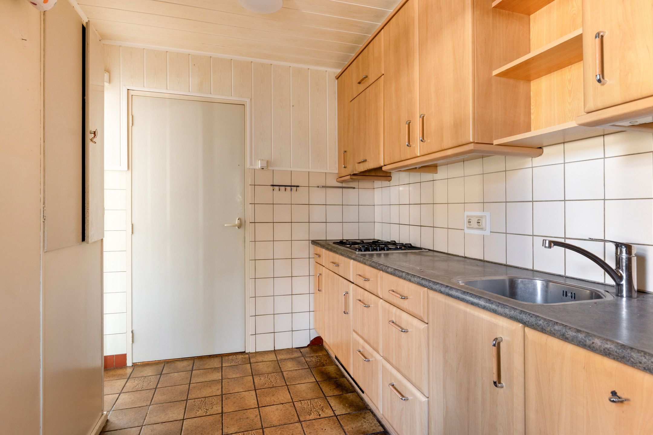 Photo 18 of Johannes Vermeerstraat 17