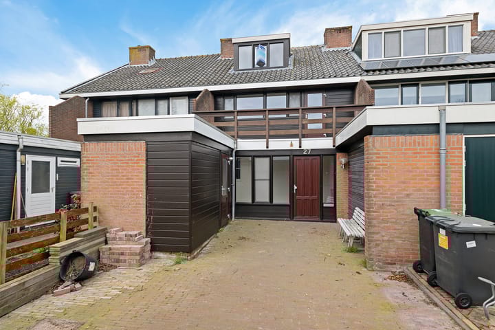 Photo 2 of Marten Michielshof 27