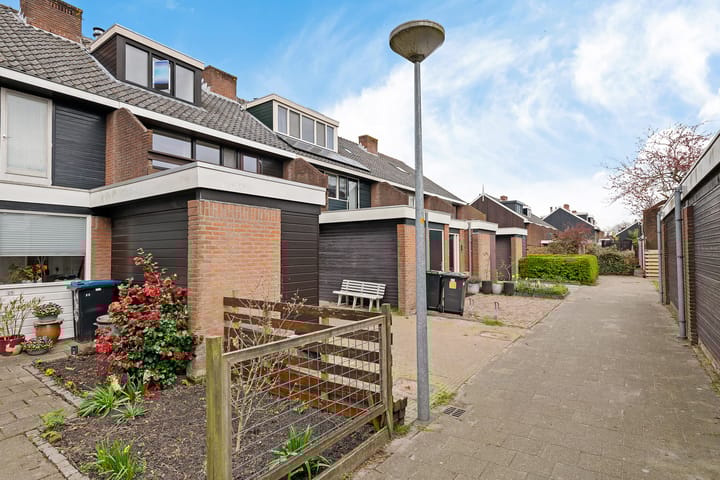 Photo 4 of Marten Michielshof 27