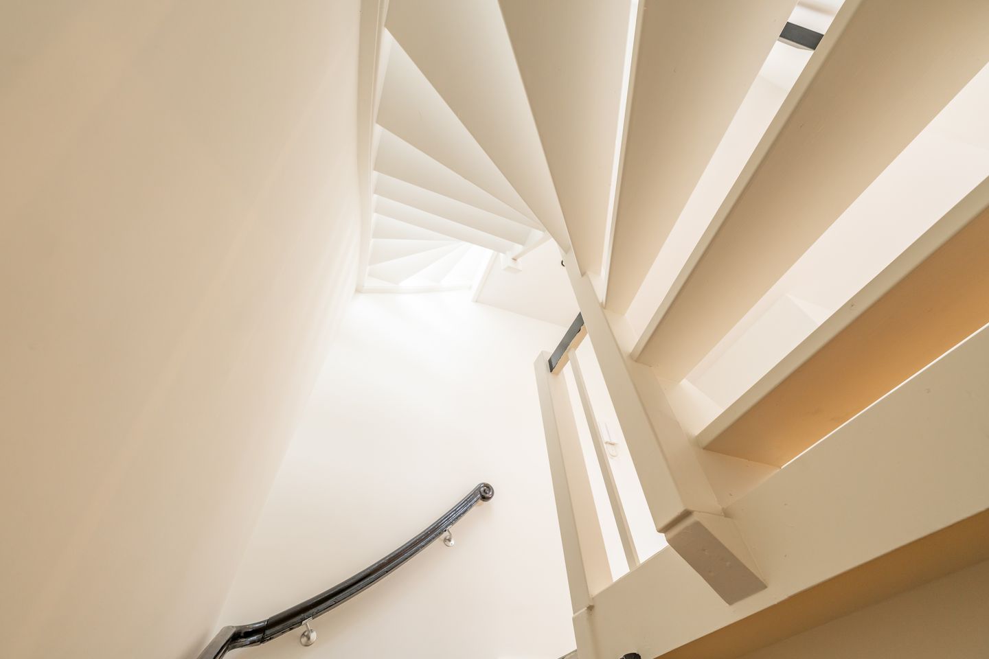 Photo 5 of Van Spilbergenstraat 38-3