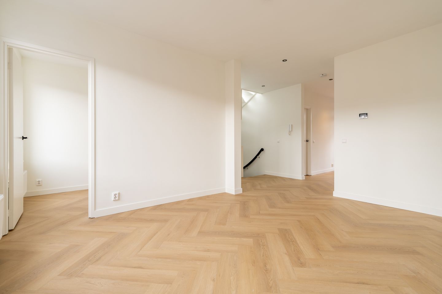 Photo 10 of Van Spilbergenstraat 38-3