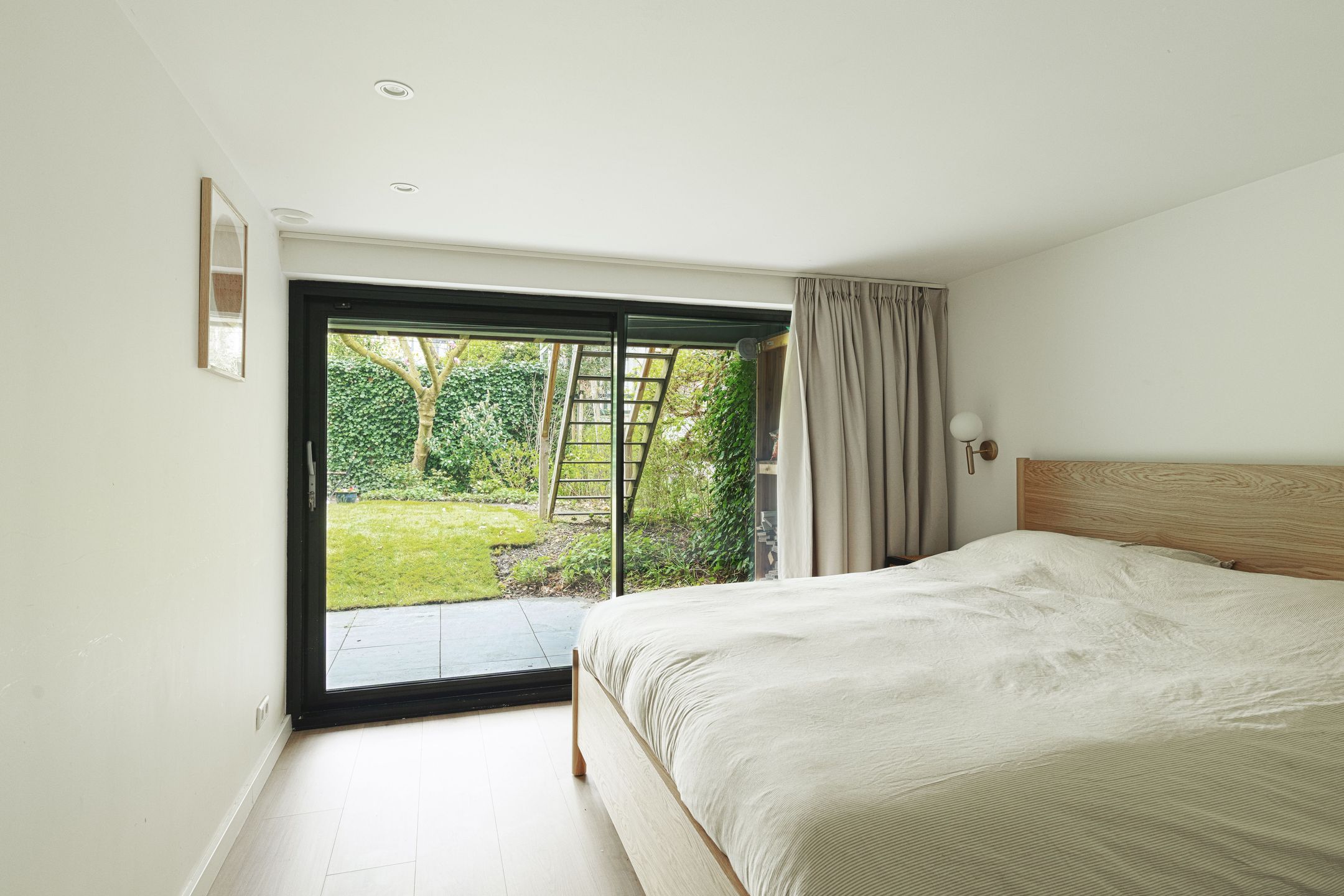 Photo 21 of 1e Pijnackerstraat 133-A