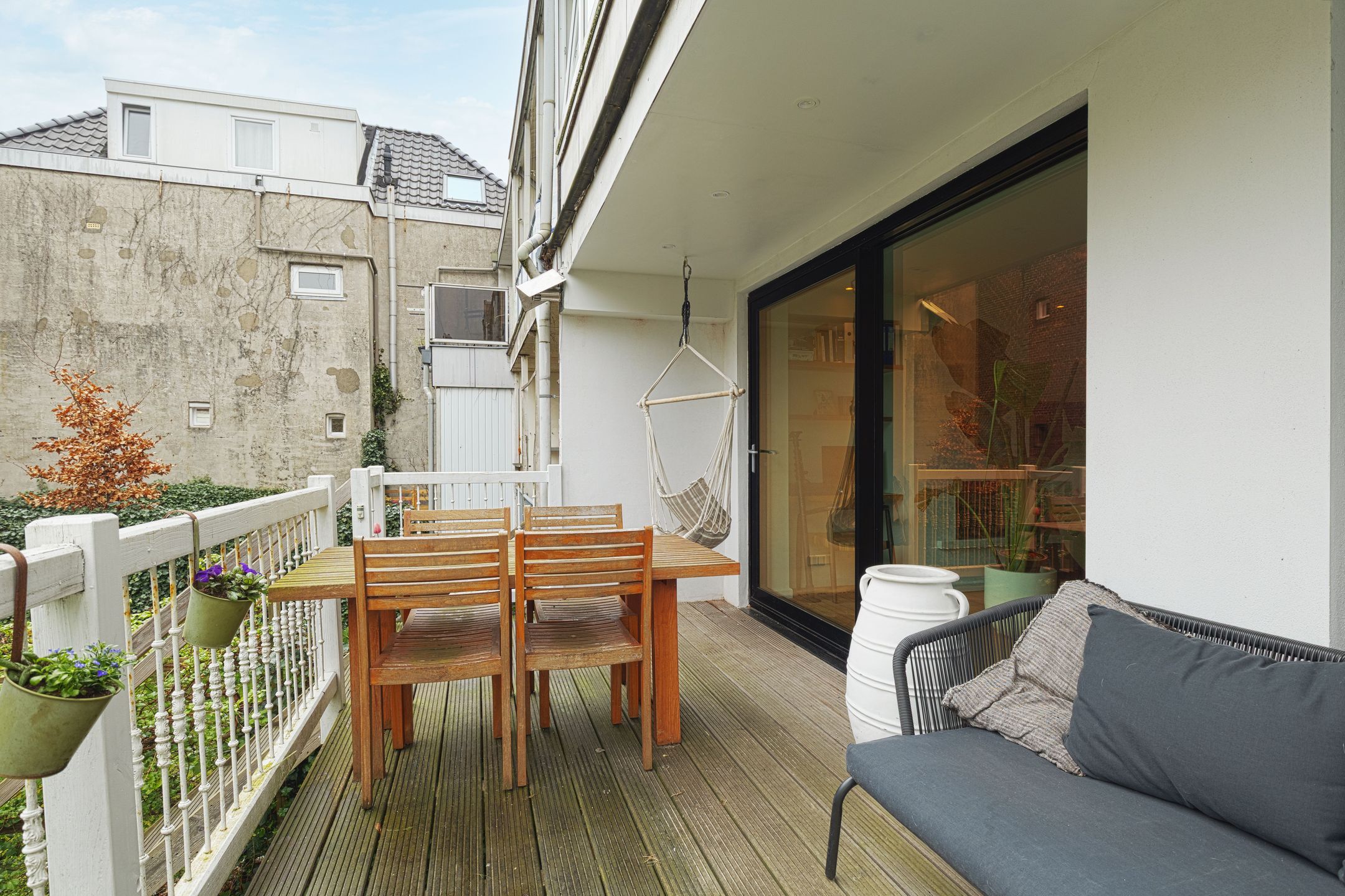 Photo 18 of 1e Pijnackerstraat 133-A