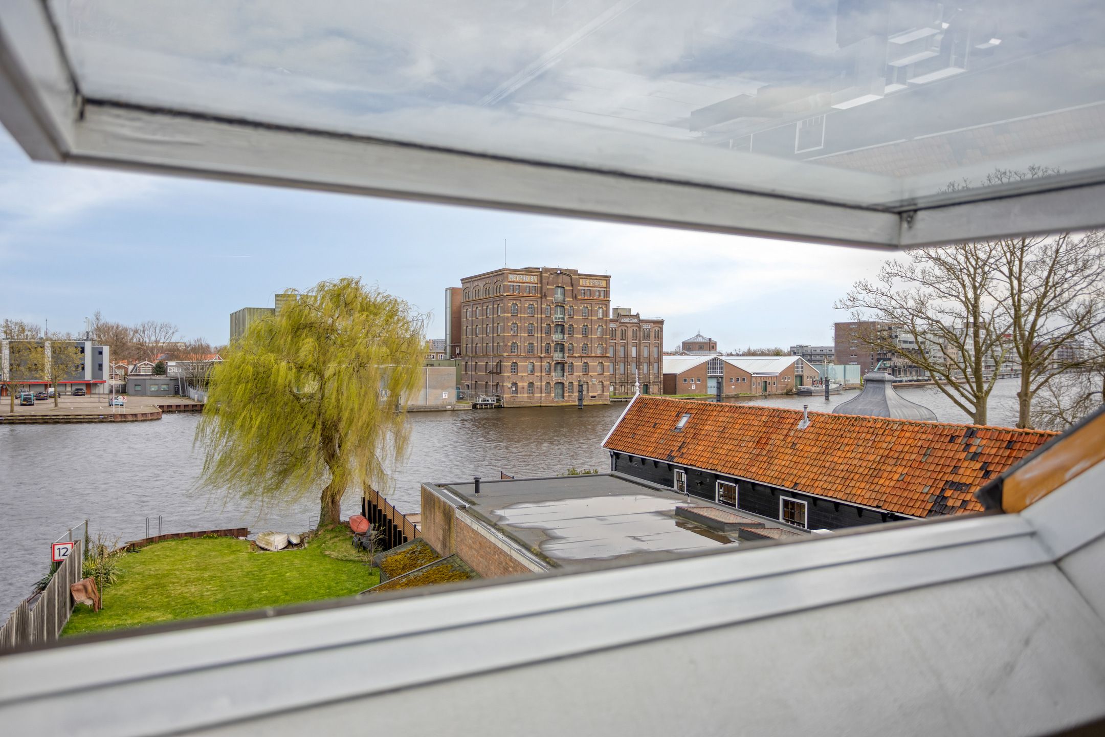 Foto 45 van Westzijde 214