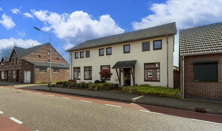 Photo 2 of Dorpstraat 86