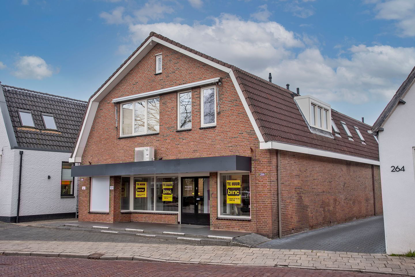 View photo 2 of Westeinde 268