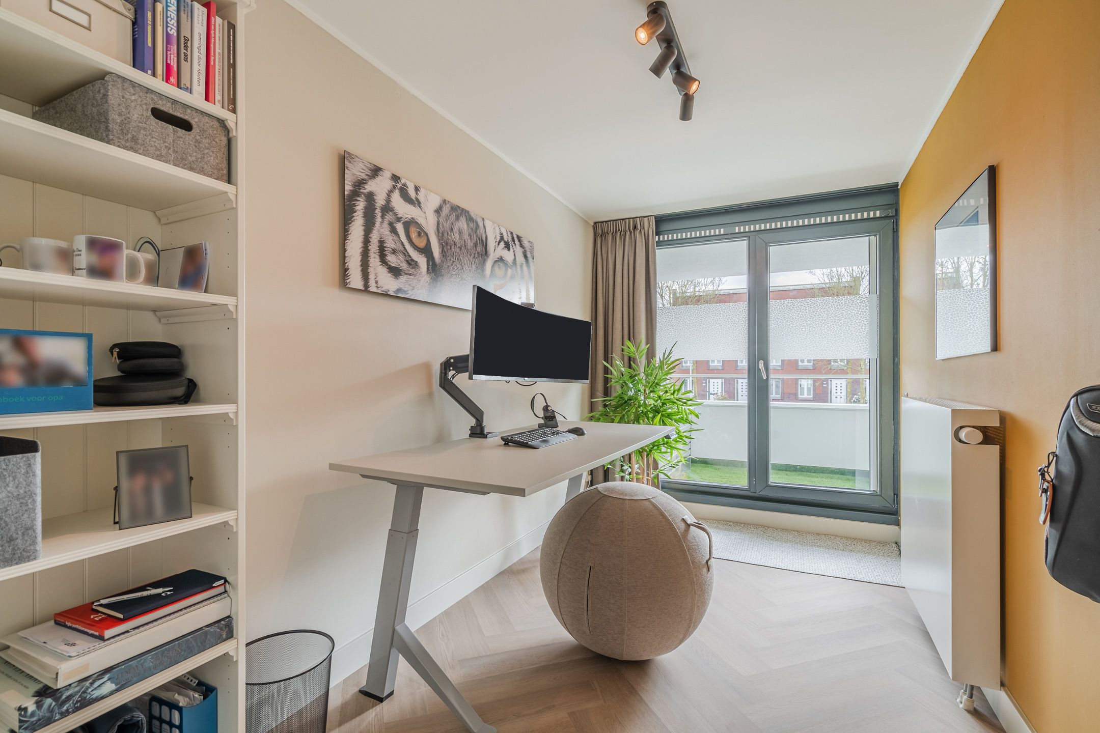 Foto 66 van Paul Burkhardplantsoen 14