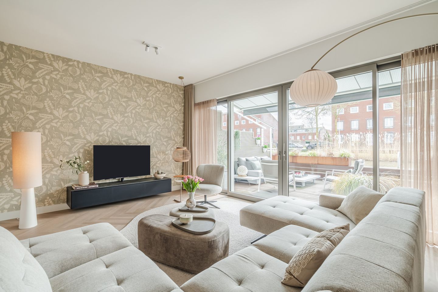 Foto 29 van Paul Burkhardplantsoen 14