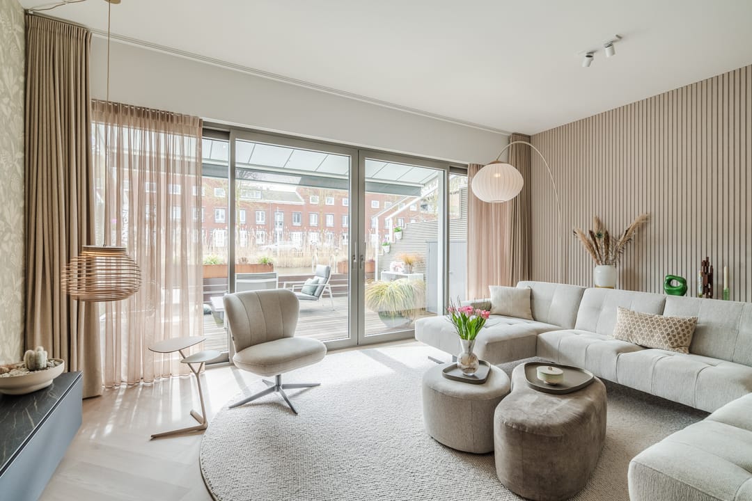 Foto 16 van Paul Burkhardplantsoen 14