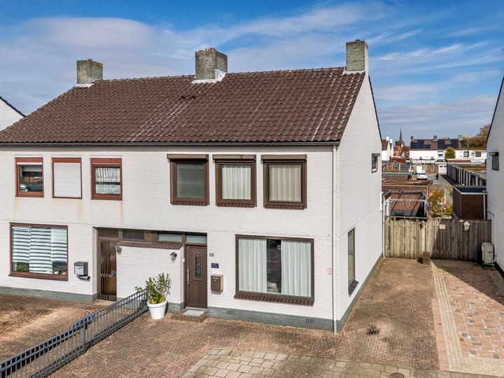 Foto 2 van Burg Cremersstraat 10