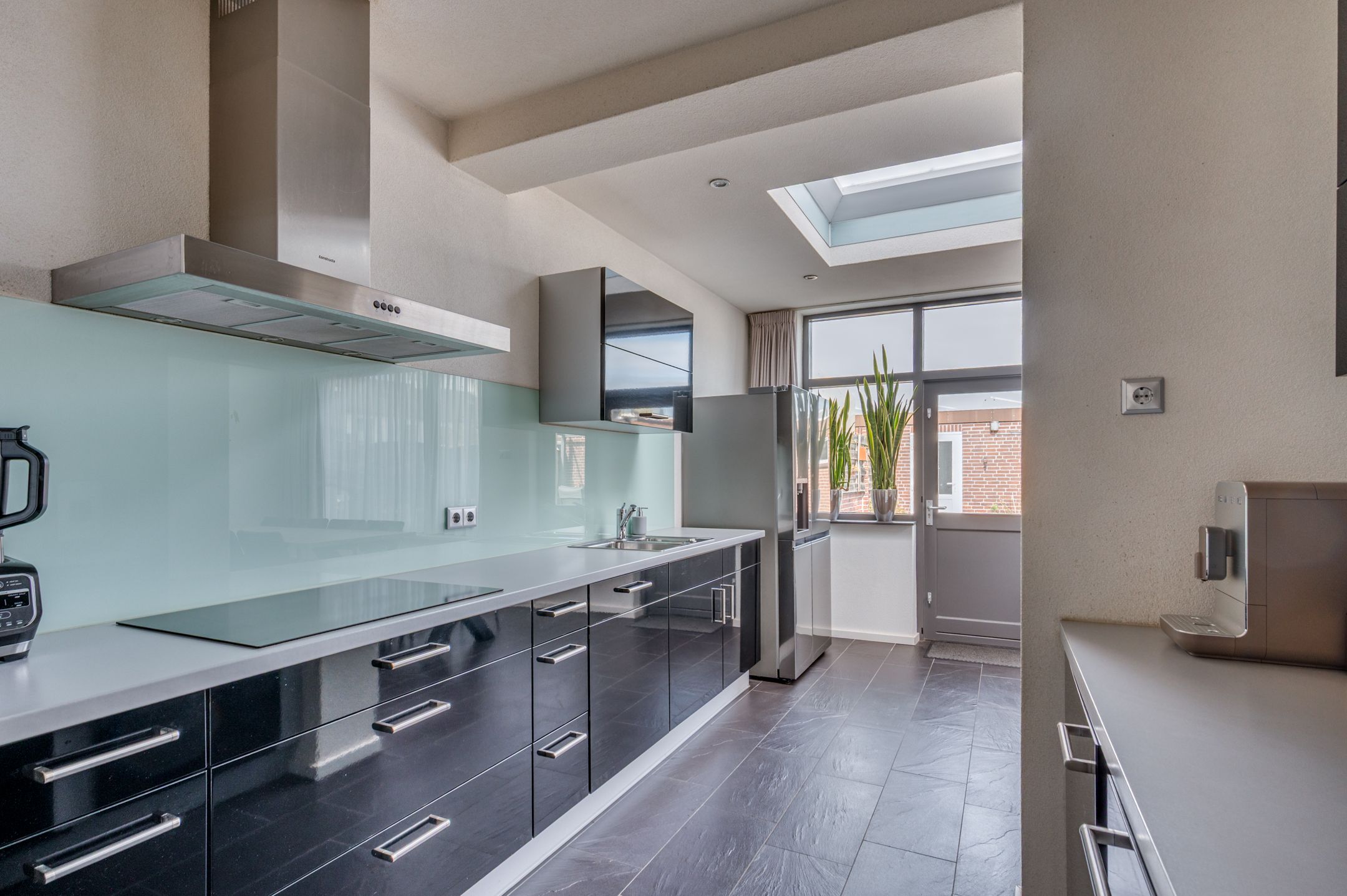 Photo 21 of Burg Cremersstraat 10