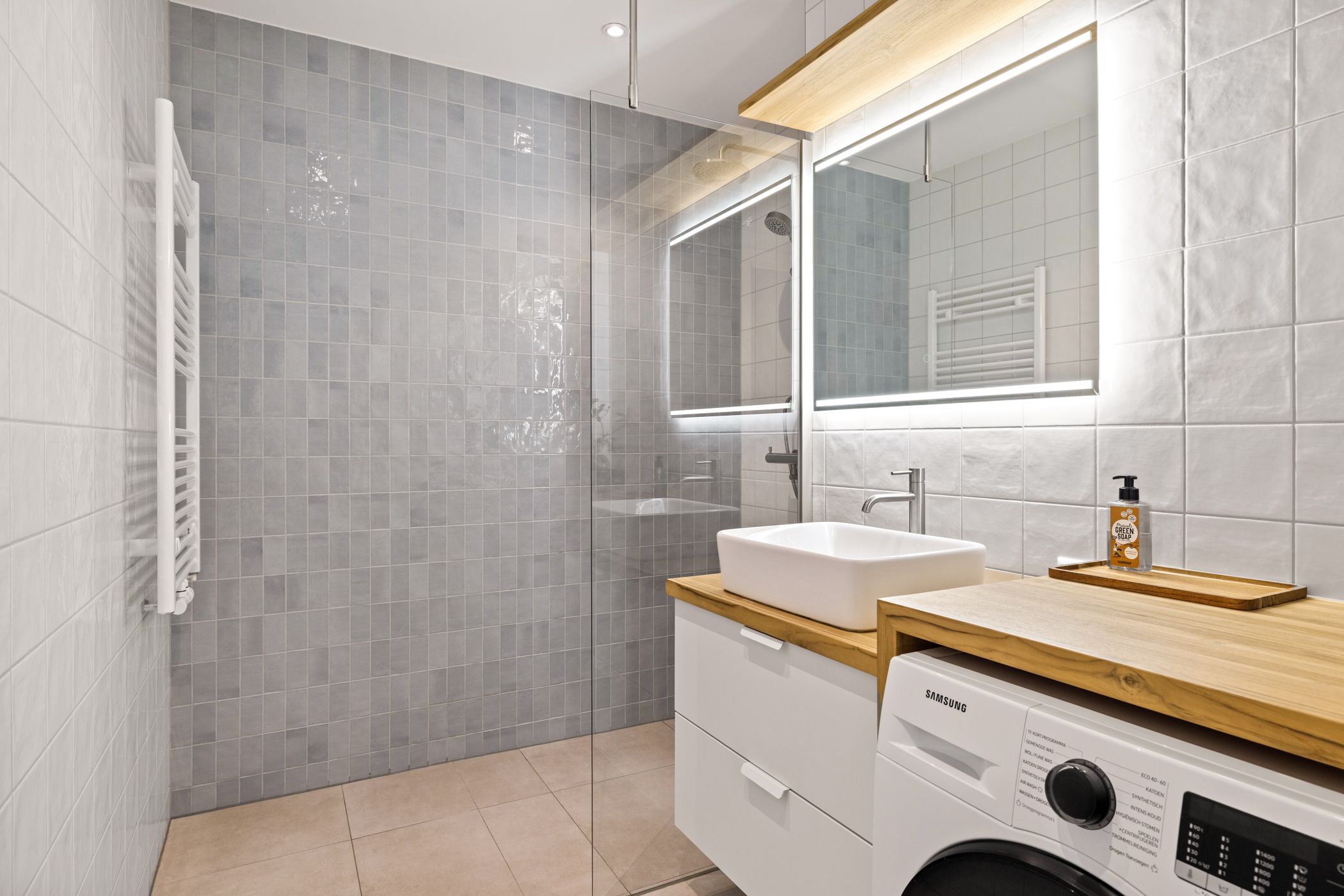 Foto 42 van Van Riebeeckstraat 18-BS