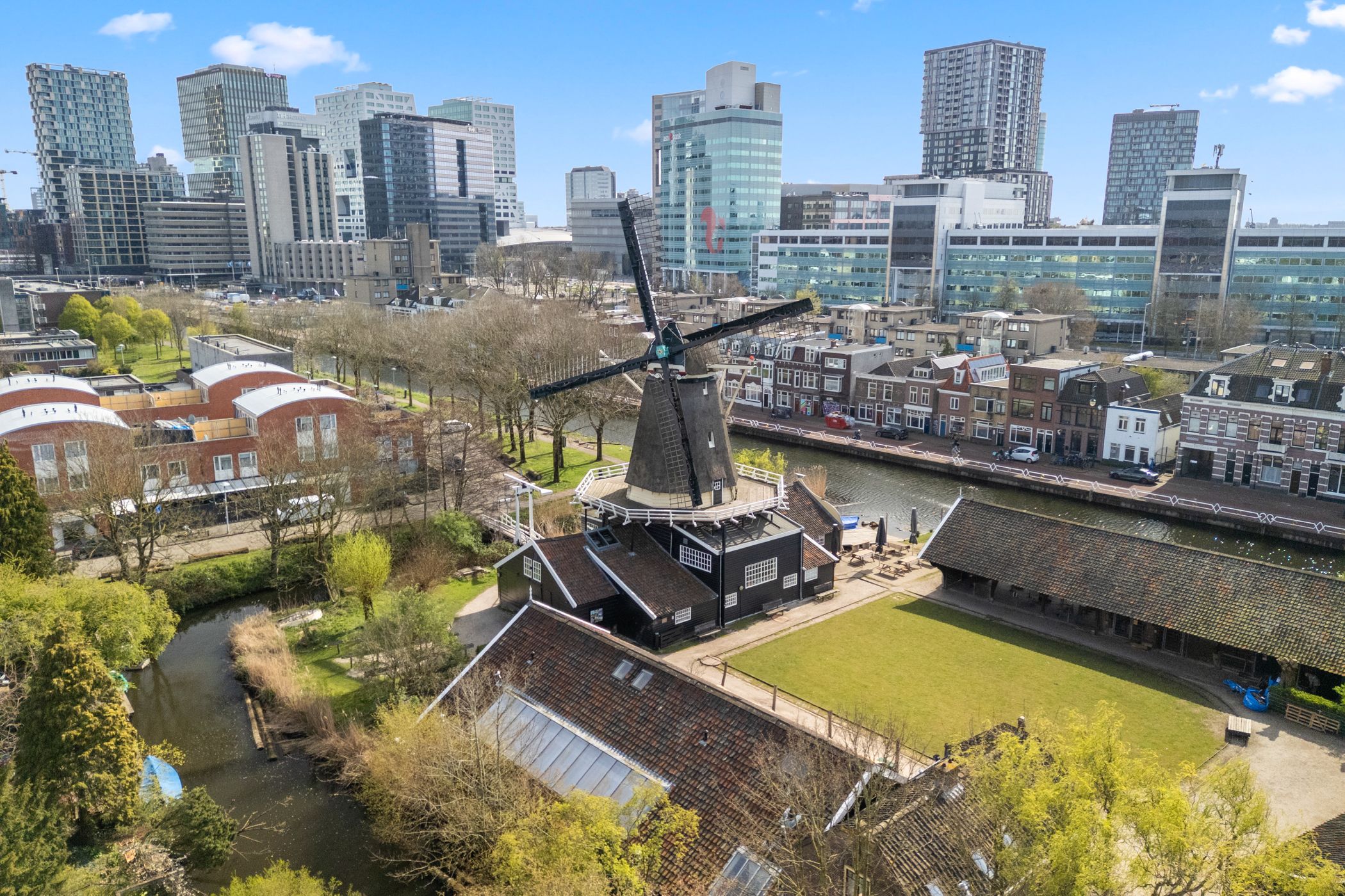 Foto 45 van Van Riebeeckstraat 18-BS