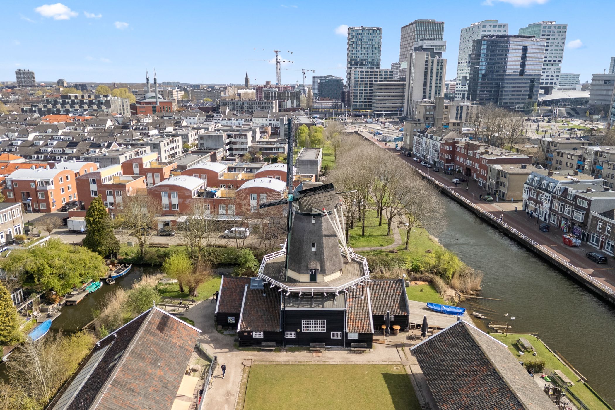 Foto 48 van Van Riebeeckstraat 18-BS