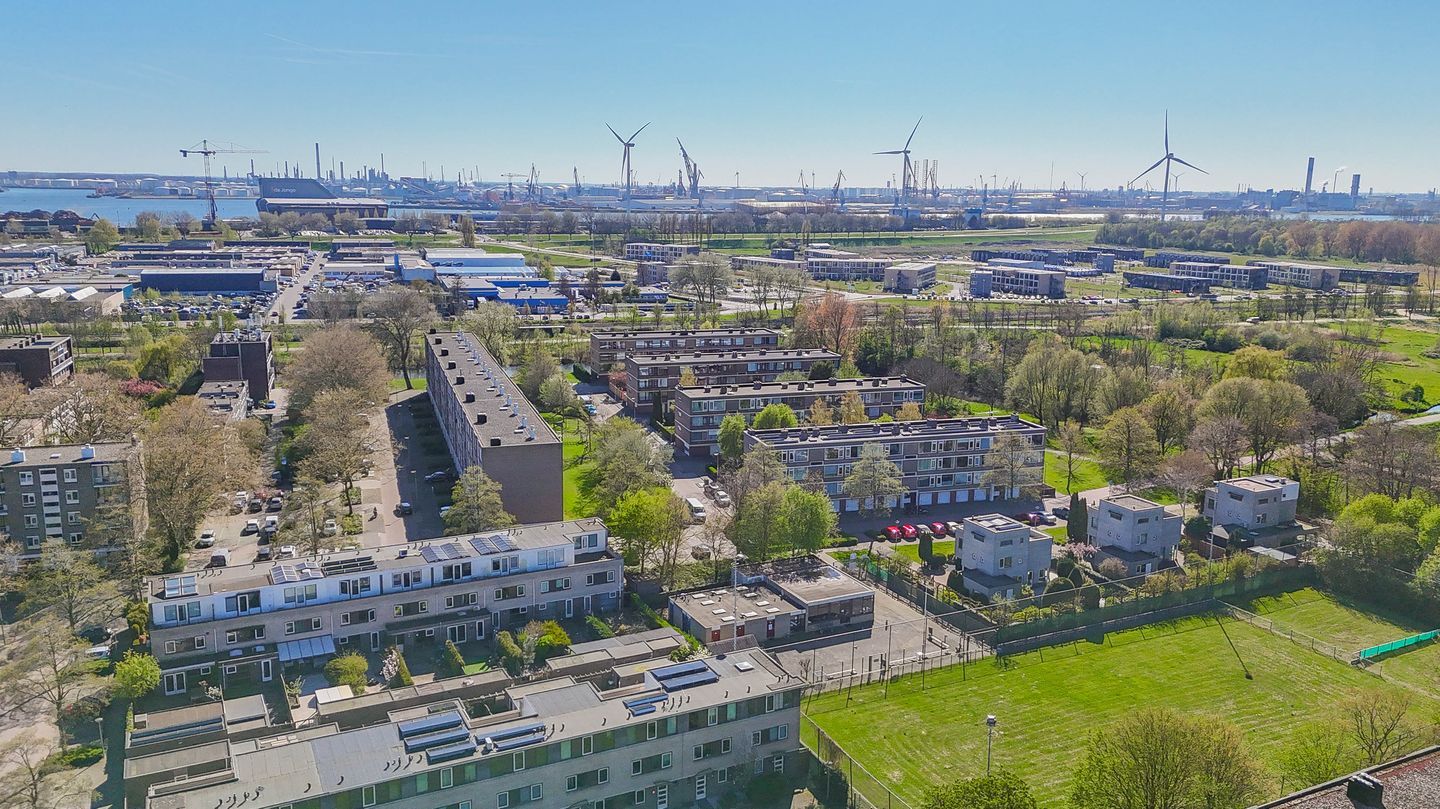 Foto 55 van Melis Stokelaan 64