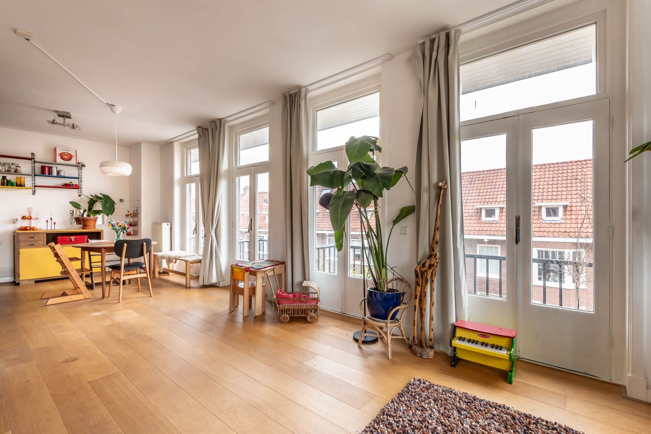 Photo 6 of Woestduinstraat 154-3