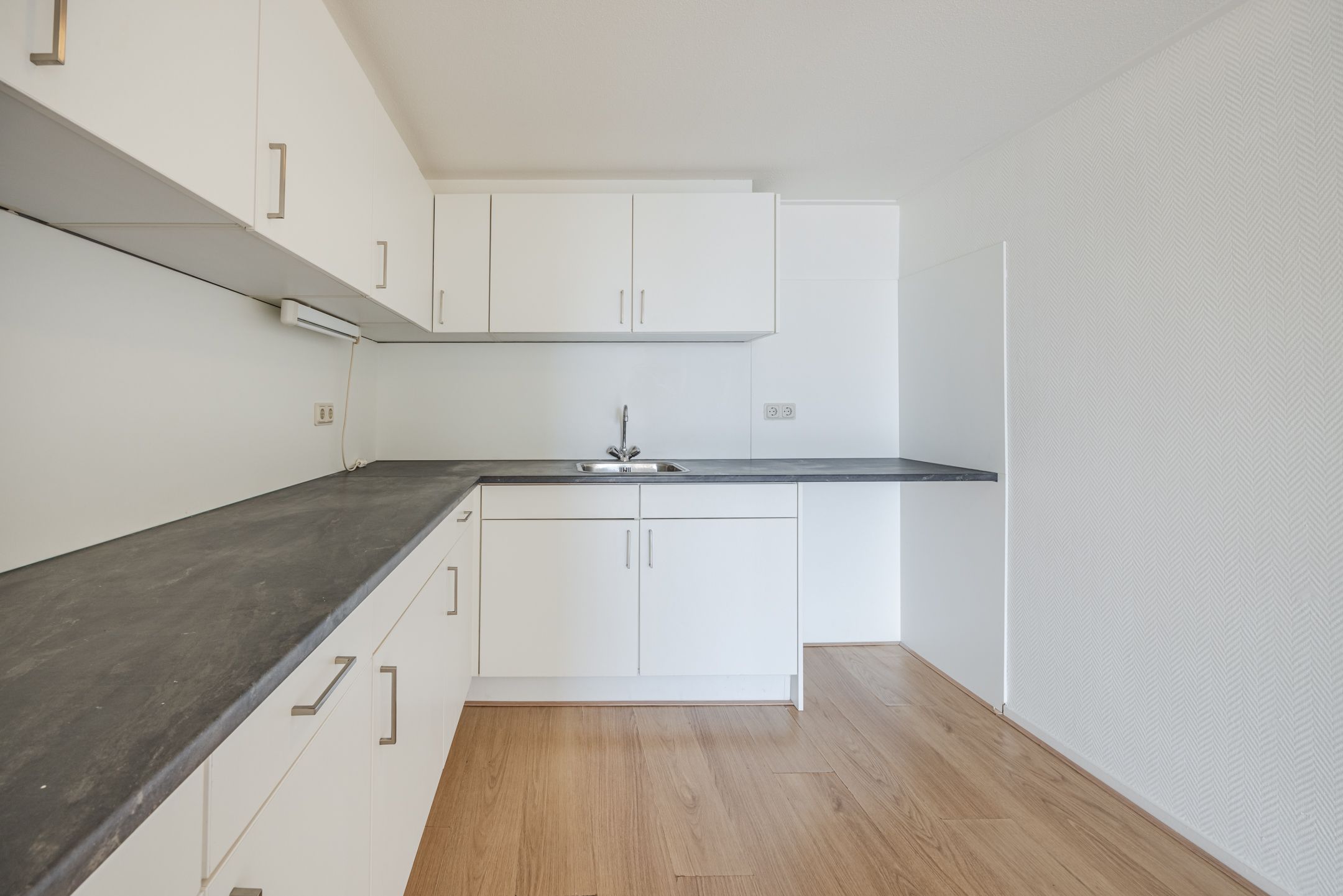 Photo 12 of Heulstraat 58