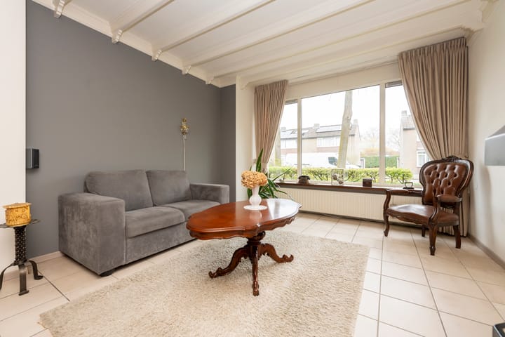 Photo 2 of Prins Bernhardstraat 19